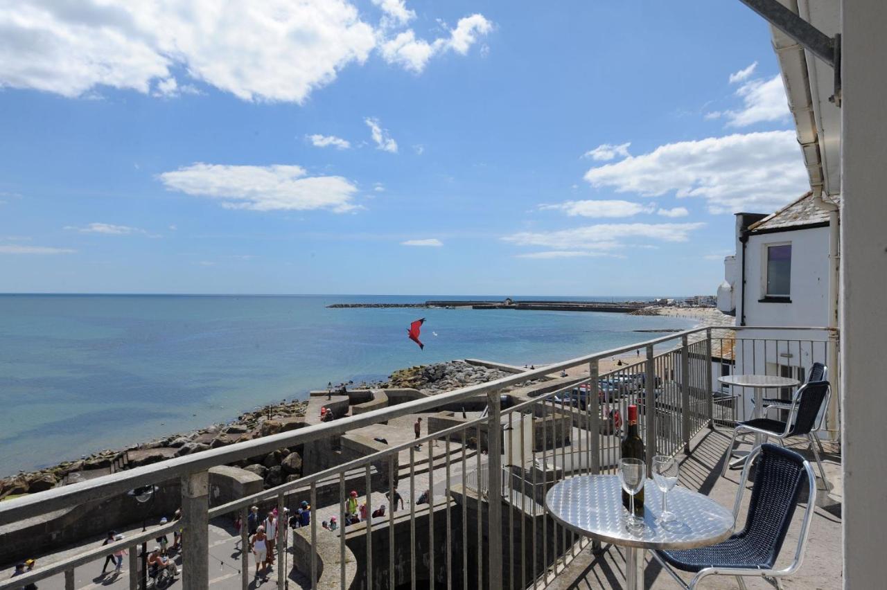 Watersmeet Apartment